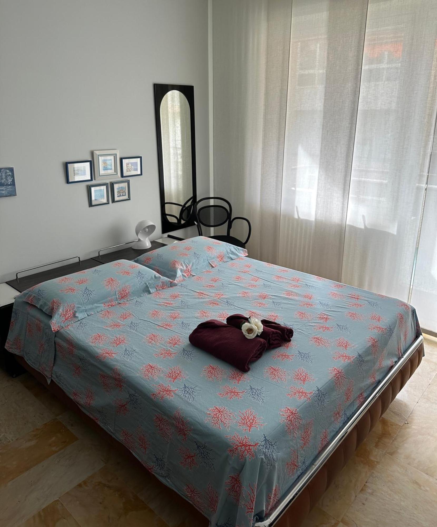 Tre Ponti Beach Apartment - Terrazzo Vista Mare Sanremo Luaran gambar